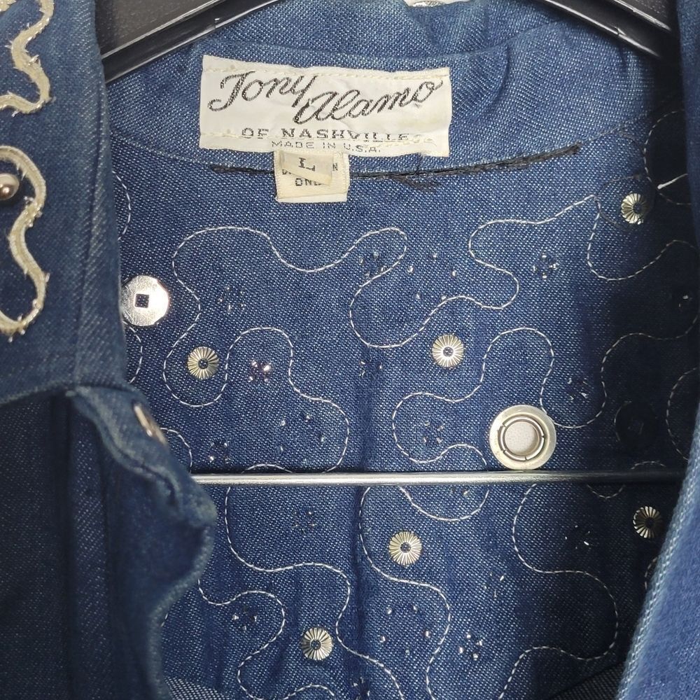 Tony Alamo Of Nashville Blue Denim Shirt with Embroidered Details Sz L - Picture 10 of 10